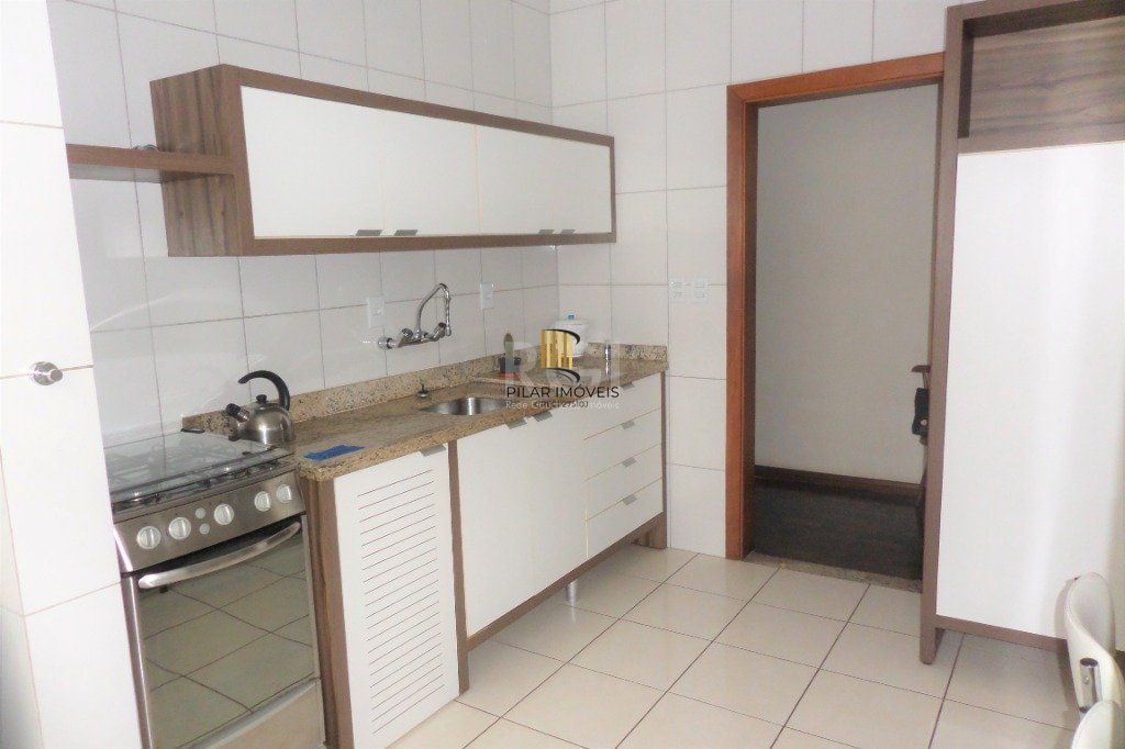 Apartamento 3 dormitórios Menino Deus Desocupado