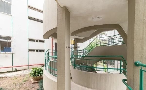 Apartamento no bairro Nonoai de 2 dormitórios e vaga