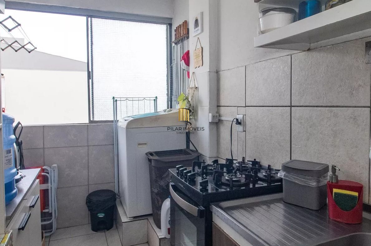 Apartamento de 2 dormitórios e *vaga no bairro Cavalhada