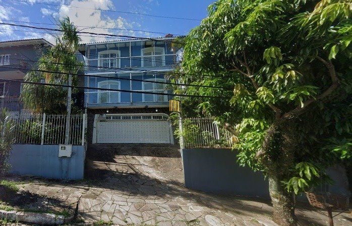 Casa no Teresópolis de 4 dormitórios e 4 vagas