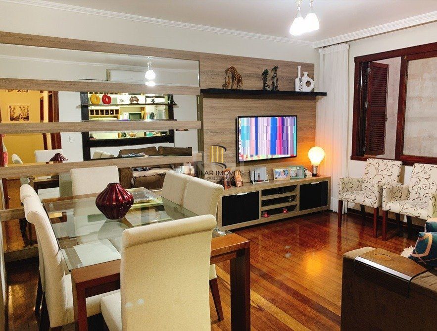 Apartamento no bairro Auxiliadora de 3 dormitórios e vaga