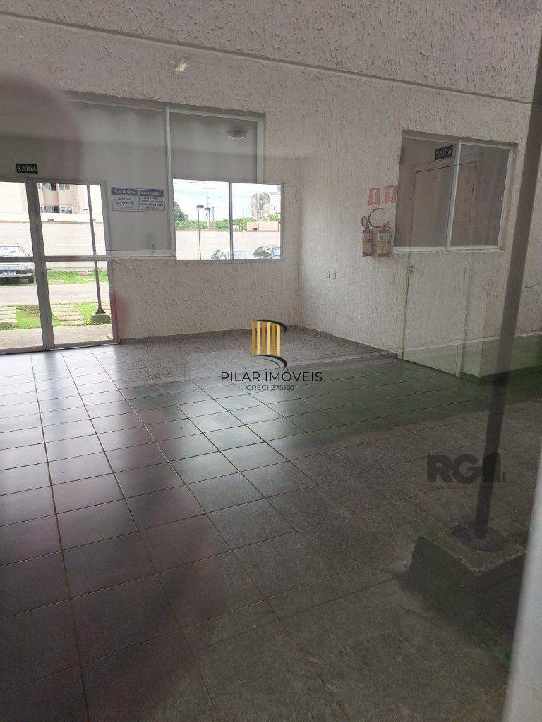 Apartamento de 02 dormitórios e 01 vaga, no bairro Rio Branco, em Canoas.