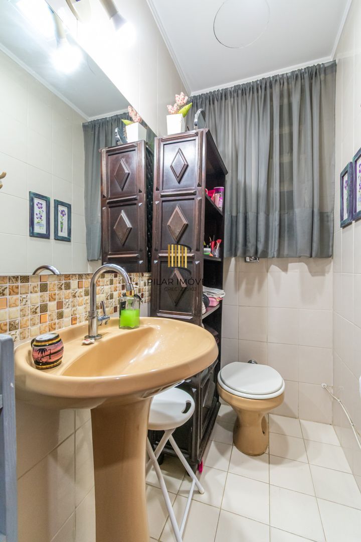 Apartamento no Passo D'areia de 3 dormitórios vaga e infra