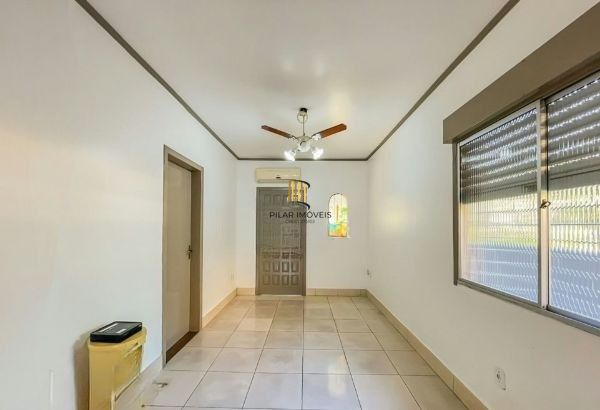 Casa no bairro Cavalhada de 3 dormitórios e 3 vagas