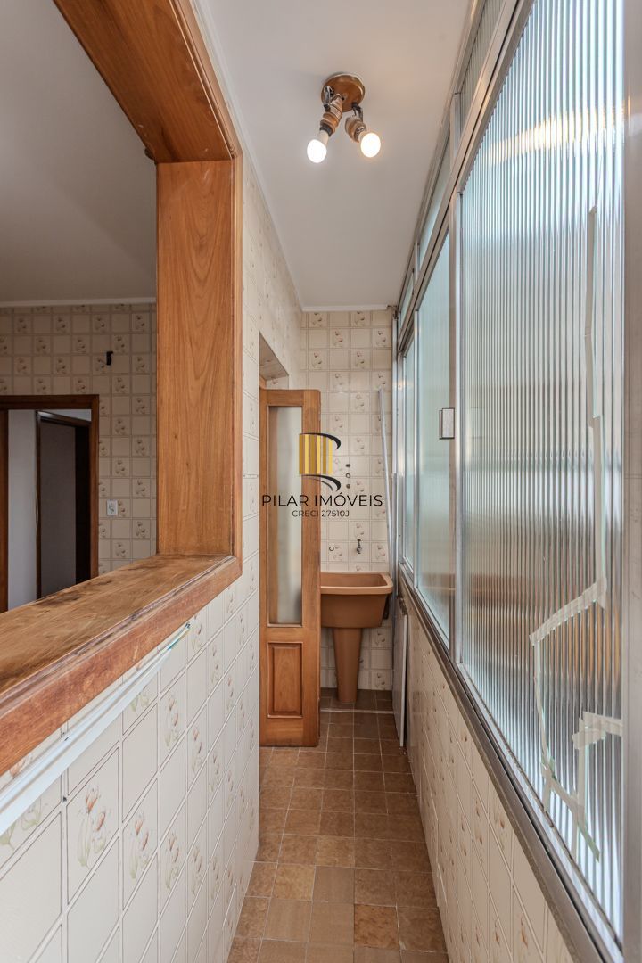 Apartamento no Jardim Lindóia de 2 dormitórios DESOCUPADO