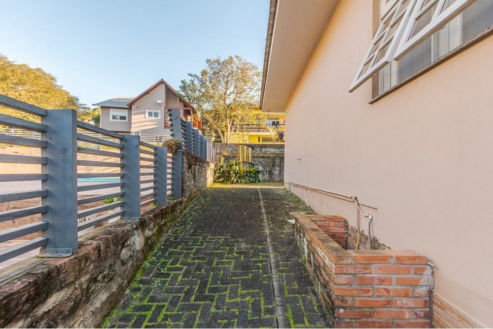 Casa de Condomínio com 3 Quartos à venda, 310m² - Vila Elsa