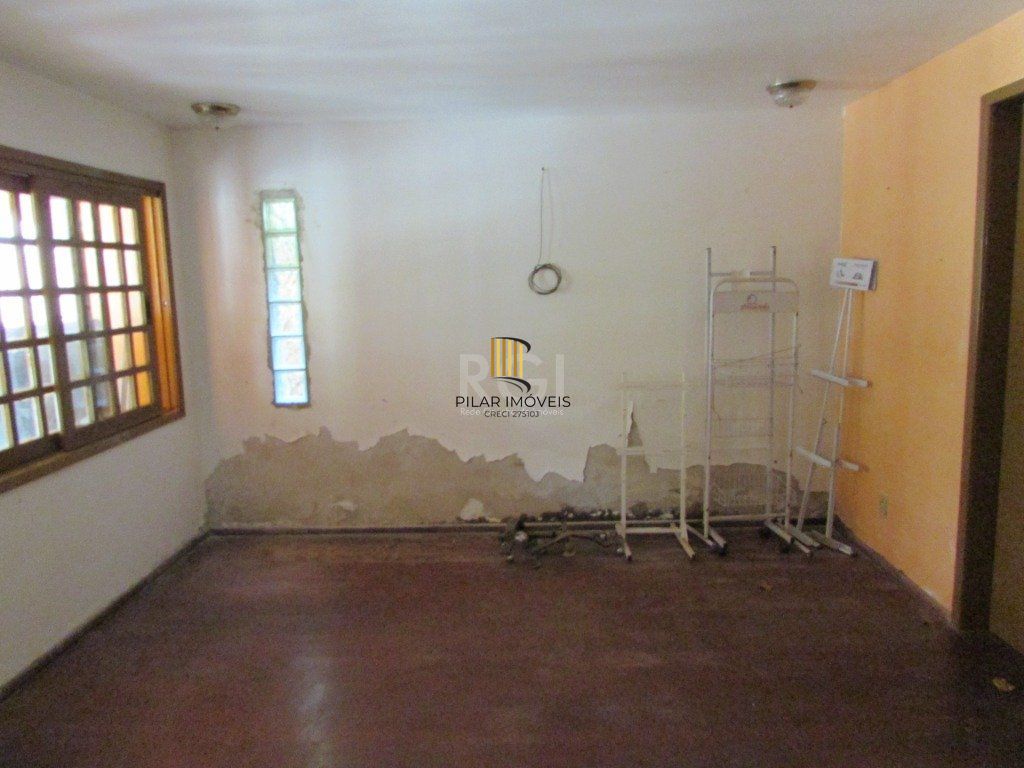 Casa Condominio para Venda - 200m², 3 dormitórios, sendo 1 suites, 4 vagas - São Lucas