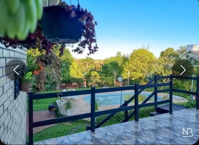 Casa 3 dormitórios no bairro Girassol