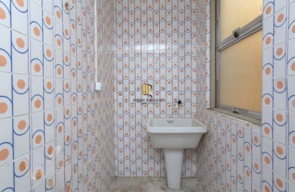 Apartamento no Centro de 1 dormitório DESOCUPADO