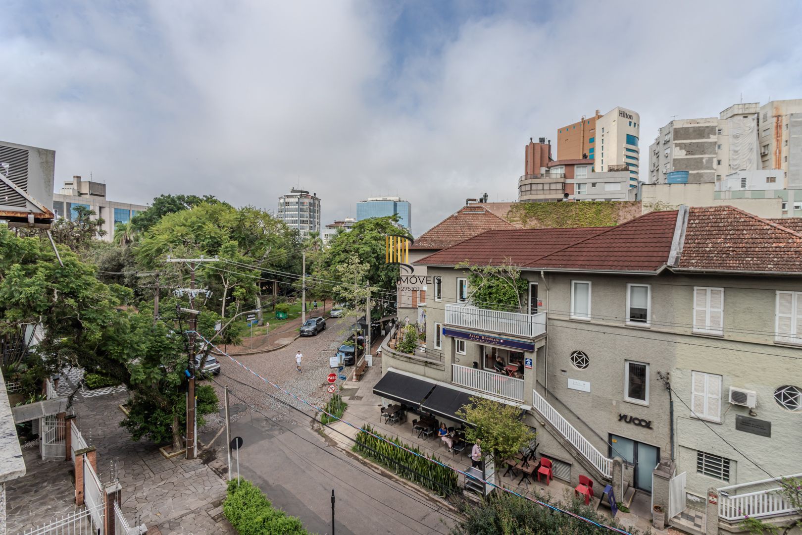 Apartamento no Moinhos de Vento de 3 dormitórios e vaga DESOCUPADO