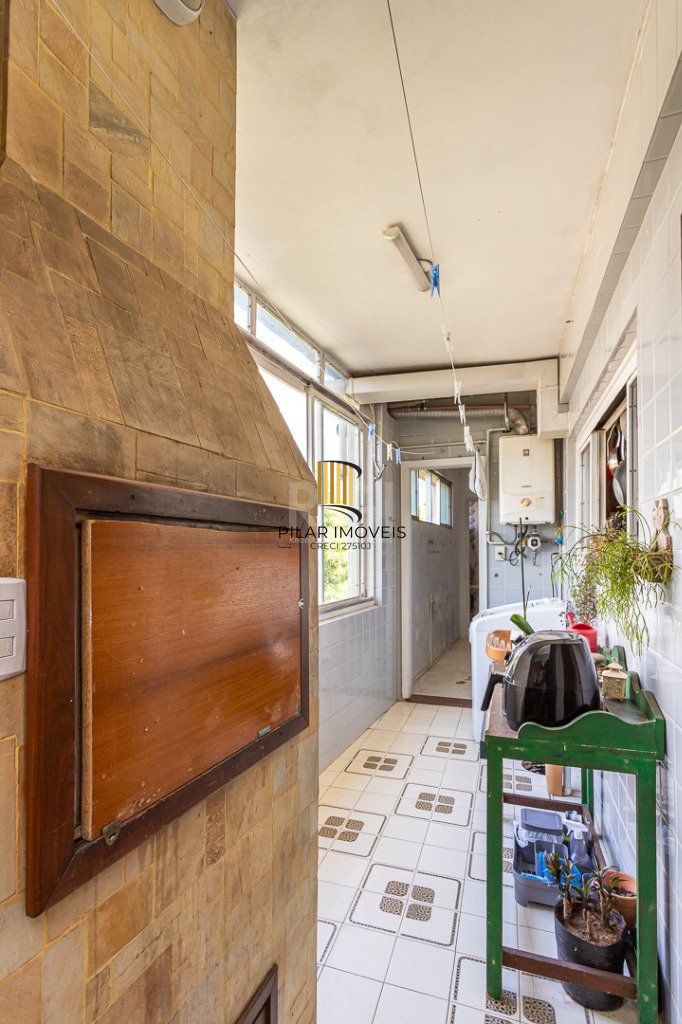 Apartamento no Rio Branco de 4 dormitórios e vaga