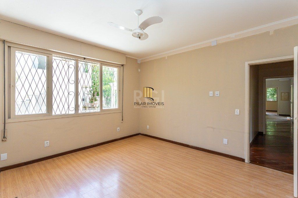 Casa para Venda - 740m², 5 dormitórios, sendo 1 suites, 3 vagas - Vila Assunção