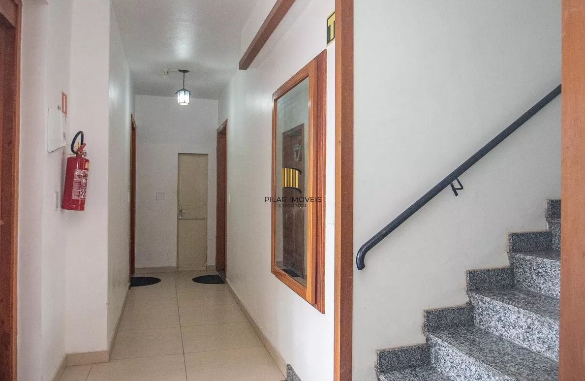 Apartamento de 2 dormitórios e *vaga no bairro Cavalhada