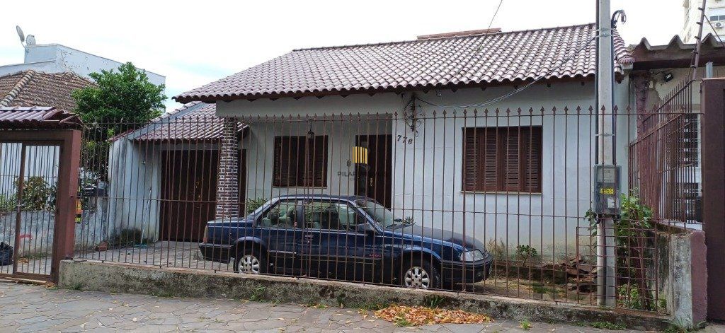 Casa 3 dormitórios no bairro Jardim  Botânico