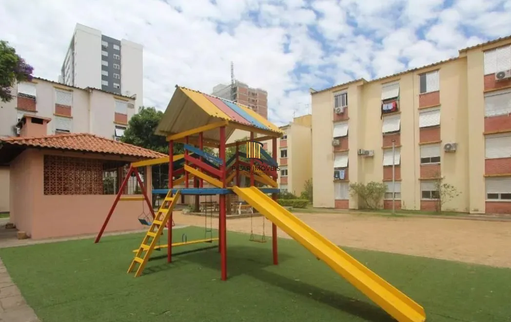 Apartamento no São Sebastião de 1 dormitório e vaga SEMI MOBILIADO