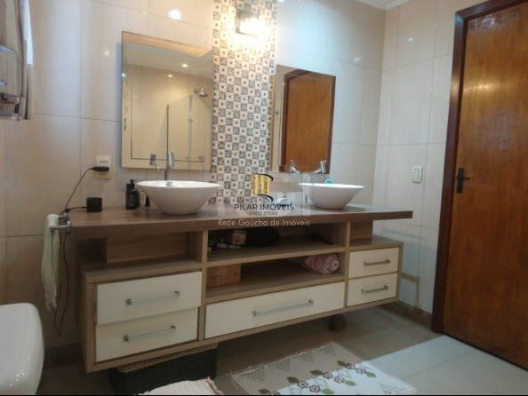 Casa 3 Dormitório(s) Bairro Parque Santa Fé