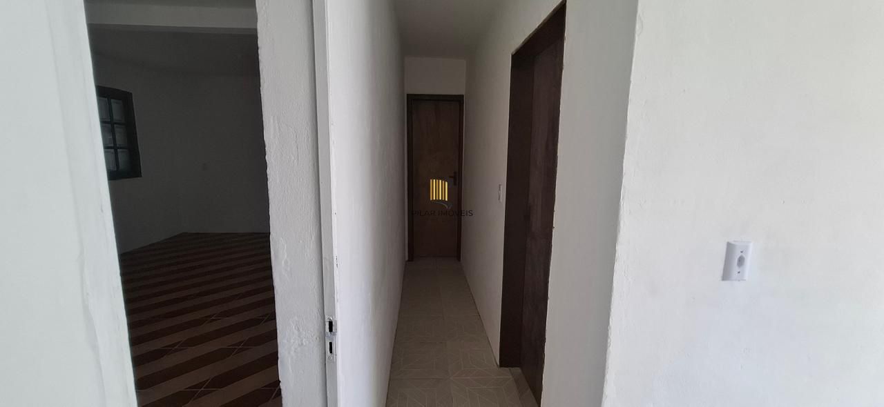 Casa em Canoas de 2 dormitórios DESOCUPADA