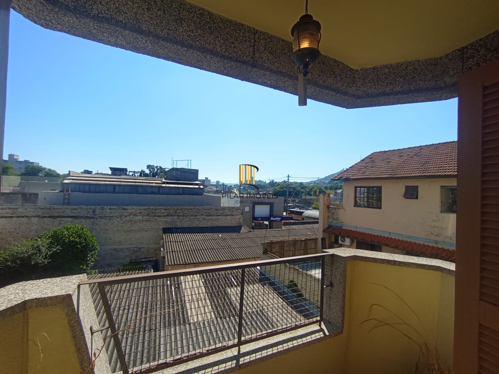 Apartamento no bairro Teresópolis de 2 dormitórios e vaga DESOCUPADO