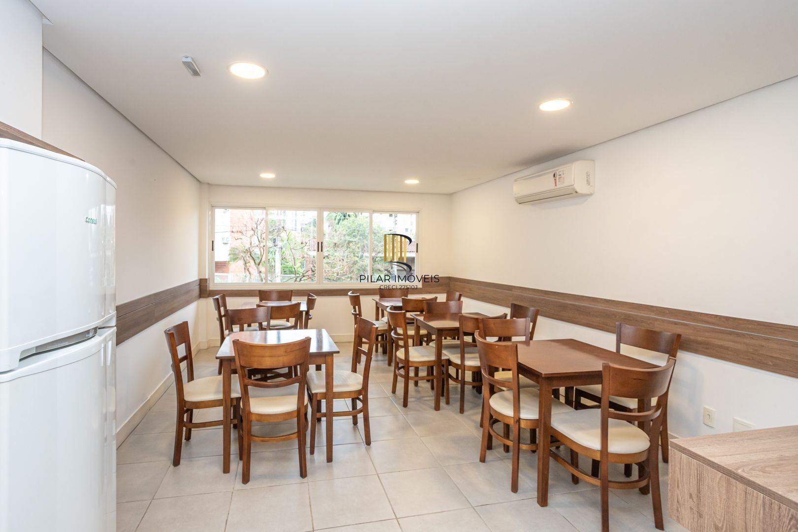 Apartamento Garden no bairro Pertrópolis de 3 dormitórios e 2 vagas DESOCUPADO