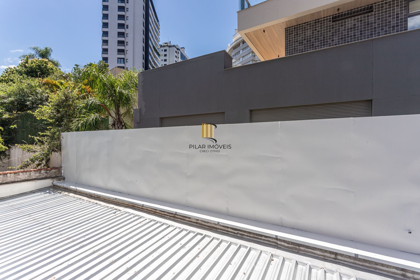 Apartamento Garden no bairro Pertrópolis de 3 dormitórios e 2 vagas DESOCUPADO