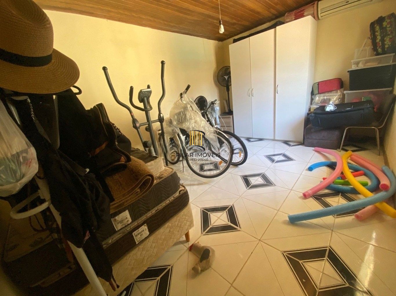 4 dormitórios | 2 suítes | Jardim do Salso | 180m² | 3 vagas | piscina