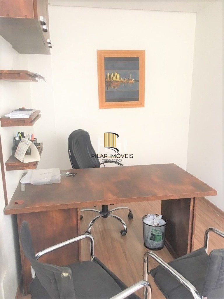 Conjunto / Sala com 40m² no bairro Floresta