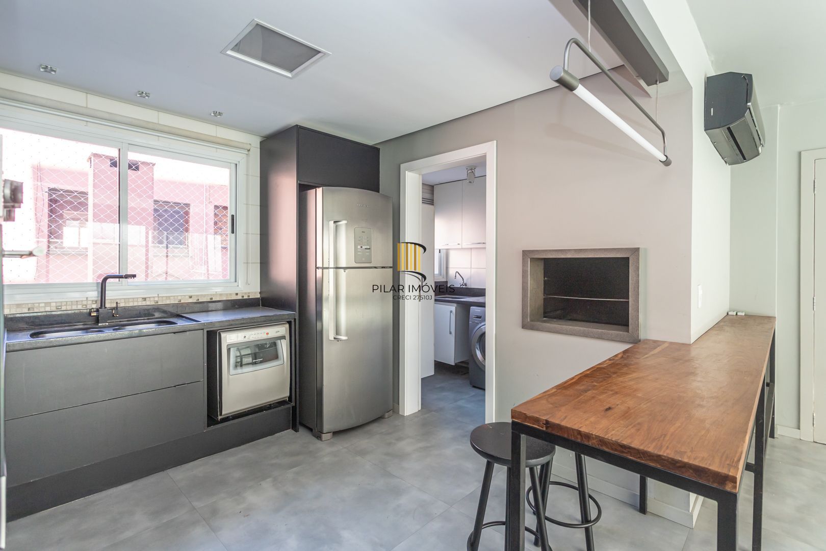 Apartamento Garden no bairro Pertrópolis de 3 dormitórios e 2 vagas DESOCUPADO