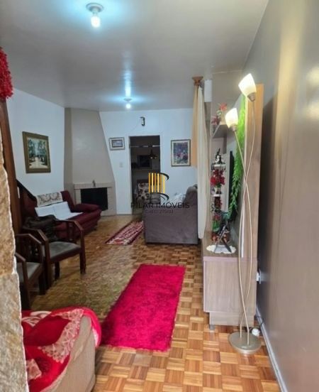 Casa sobrado no Passo D'areia de 3 dormitórios e vaga