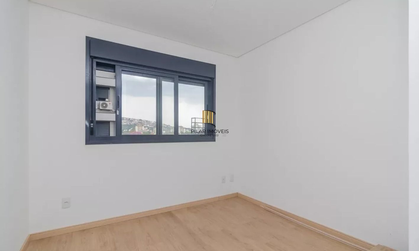 Apartamento NOVO no bairro Cristal de 2 dormitórios e vaga DESOCUPADO