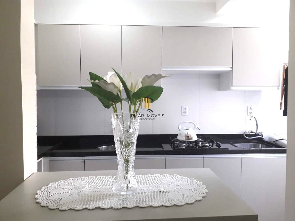 Apartamento MOBILIADO de 1 dormitório no bairro Vila Ipiranga Desocupado