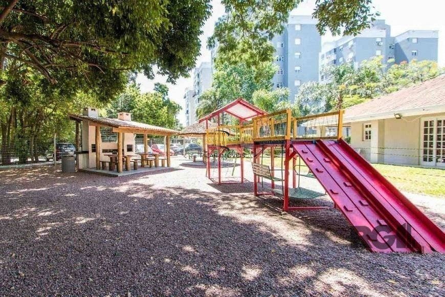 Apartamento no Cristal de 2 dormitórios vaga e infra