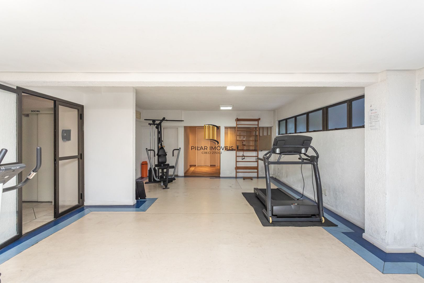 Apartamento no bairro Mont Serrat de 2 suítes e 2 vagas DESOCUPADO