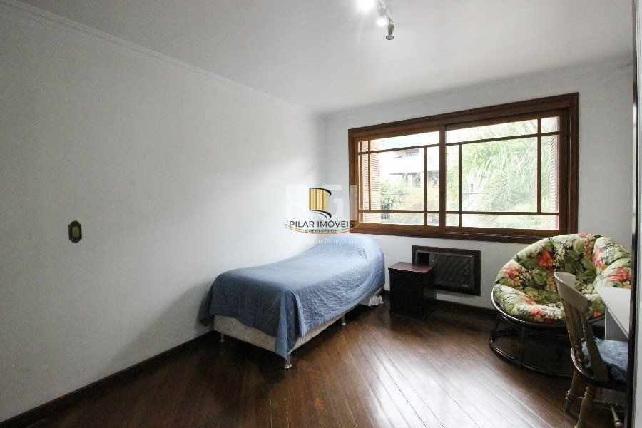 Casa para Venda - 280m², 3 dormitórios, 2 vagas - Petrópolis