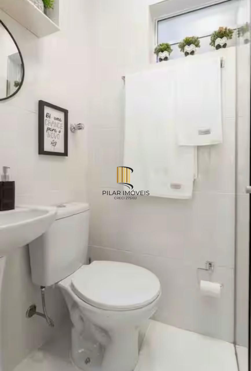 Apartamento Térreo com pátio na Cidade Baixa de 1 dormitório MOBILIADO