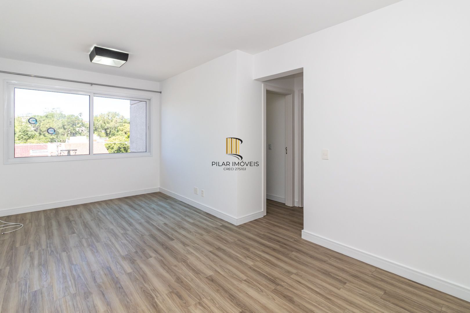 Apartamento no Jardim Botânico de 2 dormitórios e vaga DESOCUPADO