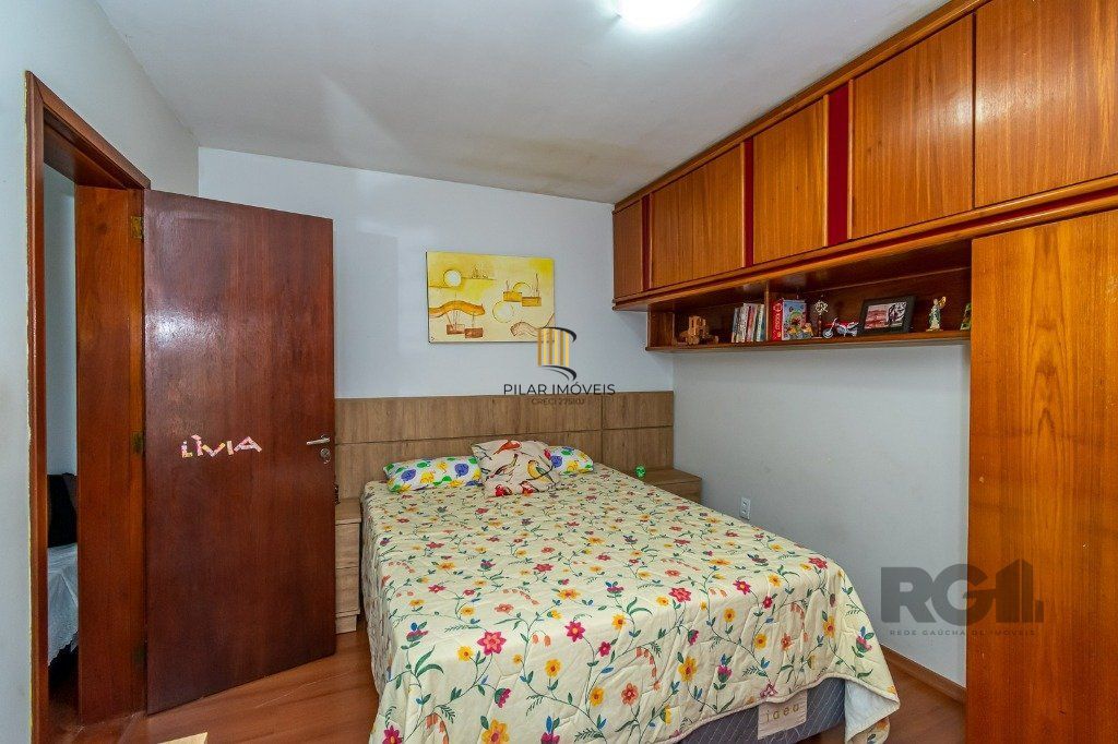 Casa 4 Dormitório(s) Bairro Jardim Planalto