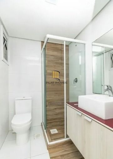 Apartamento de 2 dormitórios e 2 vagas no Cristo Redentor DESOCUPADO