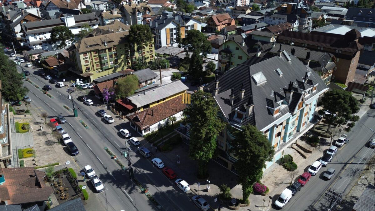 Apartamento no Centro de Gramado de 2 dormitórios e vaga