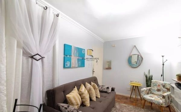 Apartamento no Centro de 1 dormitório semi mobiliado