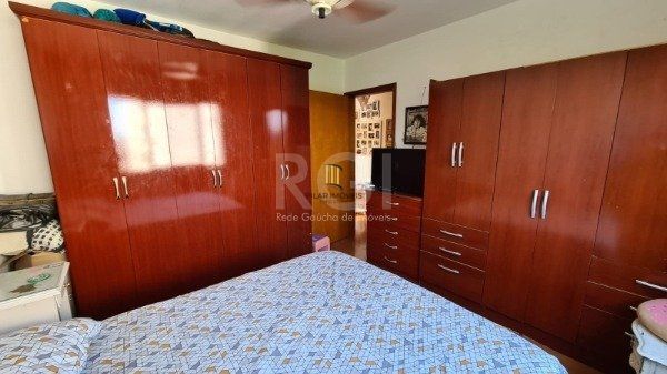 Apartamento no Nonoai de 2 dormitórios vaga e infra