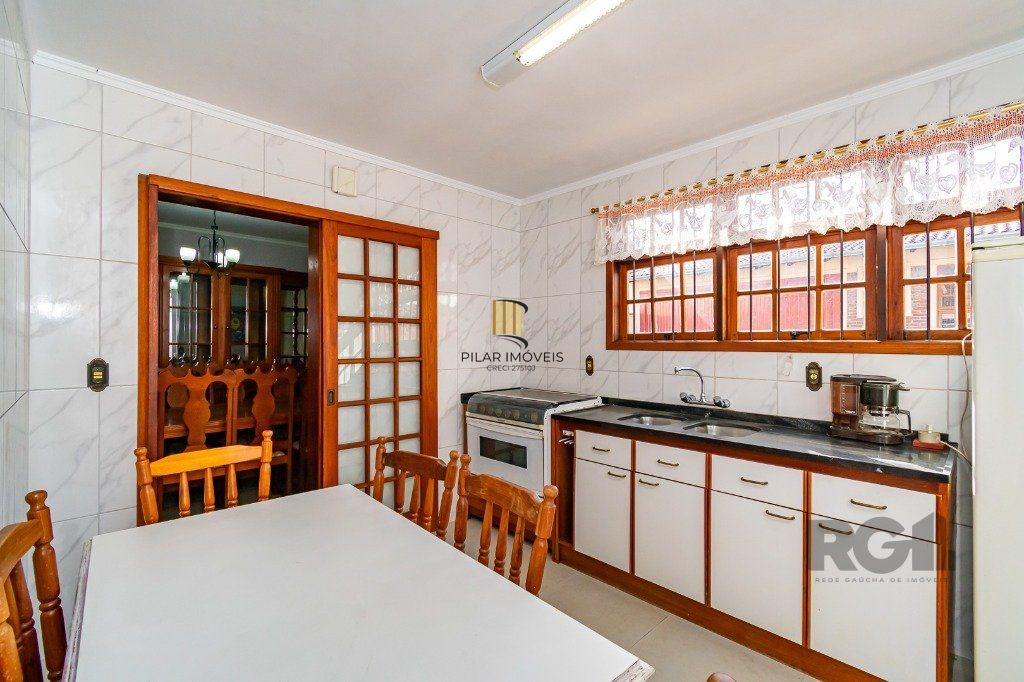 Casa sobrado na zona norte de 3 dormitórios 3 vagas e piscina