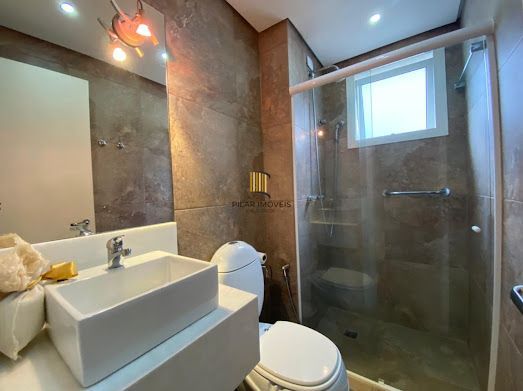 Apartamento no bairro Auxiliadora com 90m² de 2 dormitórios e 2 vagas