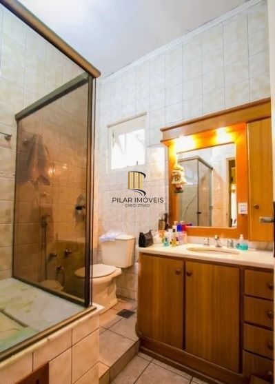 Casa sobrado no Petrópolis com 7 dormitórios e 4 vagas