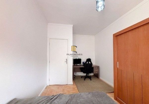 Apartamento de 2 dormitórios no bairro Petrópolis