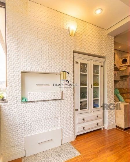 Apartamento para Venda no Petrópolis de 3 dormitórios  vaga e infra