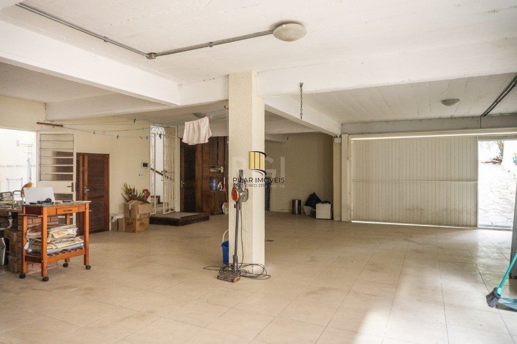 Casa para Venda de 5 dormitórios 3 vagas - bairro Chácara das Pedras