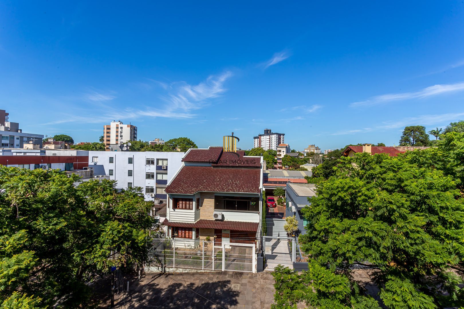 Casa sobrado no Cristo Redentor de 3 dormitórios e 3 vagas