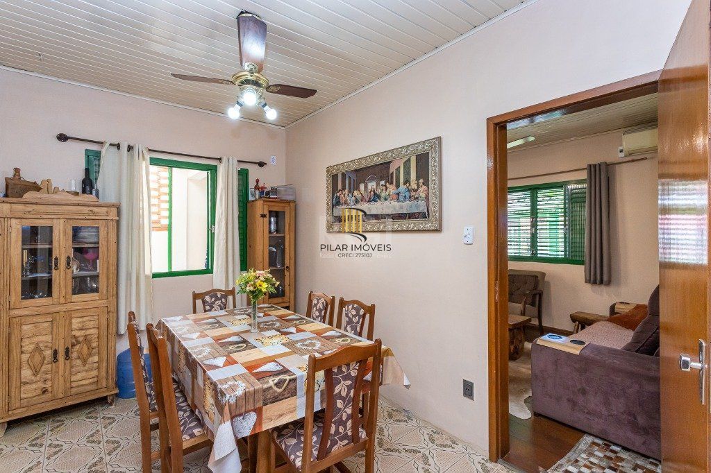 Casa para Venda - 143.32m², 3 dormitórios, sendo 1 suites, 5 vagas - Parque Santa Fé