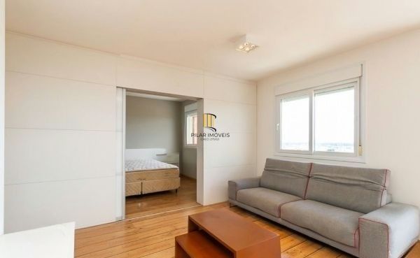 Apartamento no bairro Higienópolis de 2 dormitórios e 2 vagas