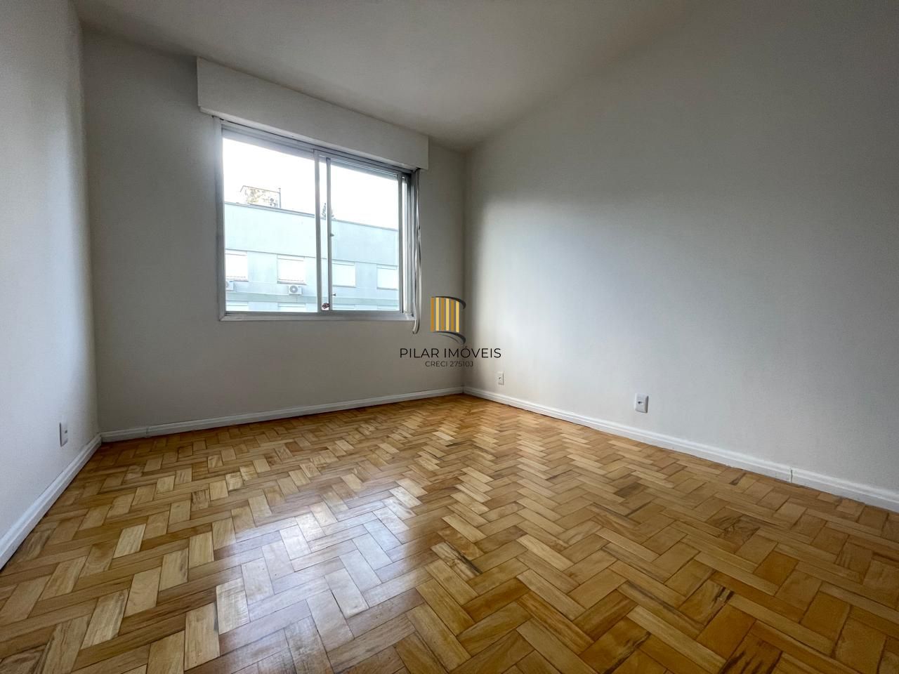 Amplo apartamento 3 dormitórios, bairro Petrópolis.
